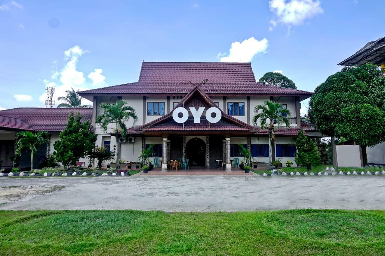 Готель Oyo 627 Tirta Kencana Syariah Пеканбару Екстер'єр фото